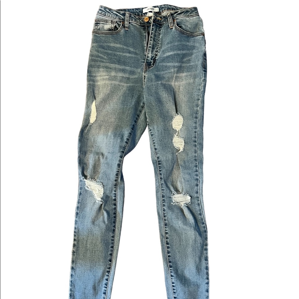 Woman’s Forever 21 jeans size 28